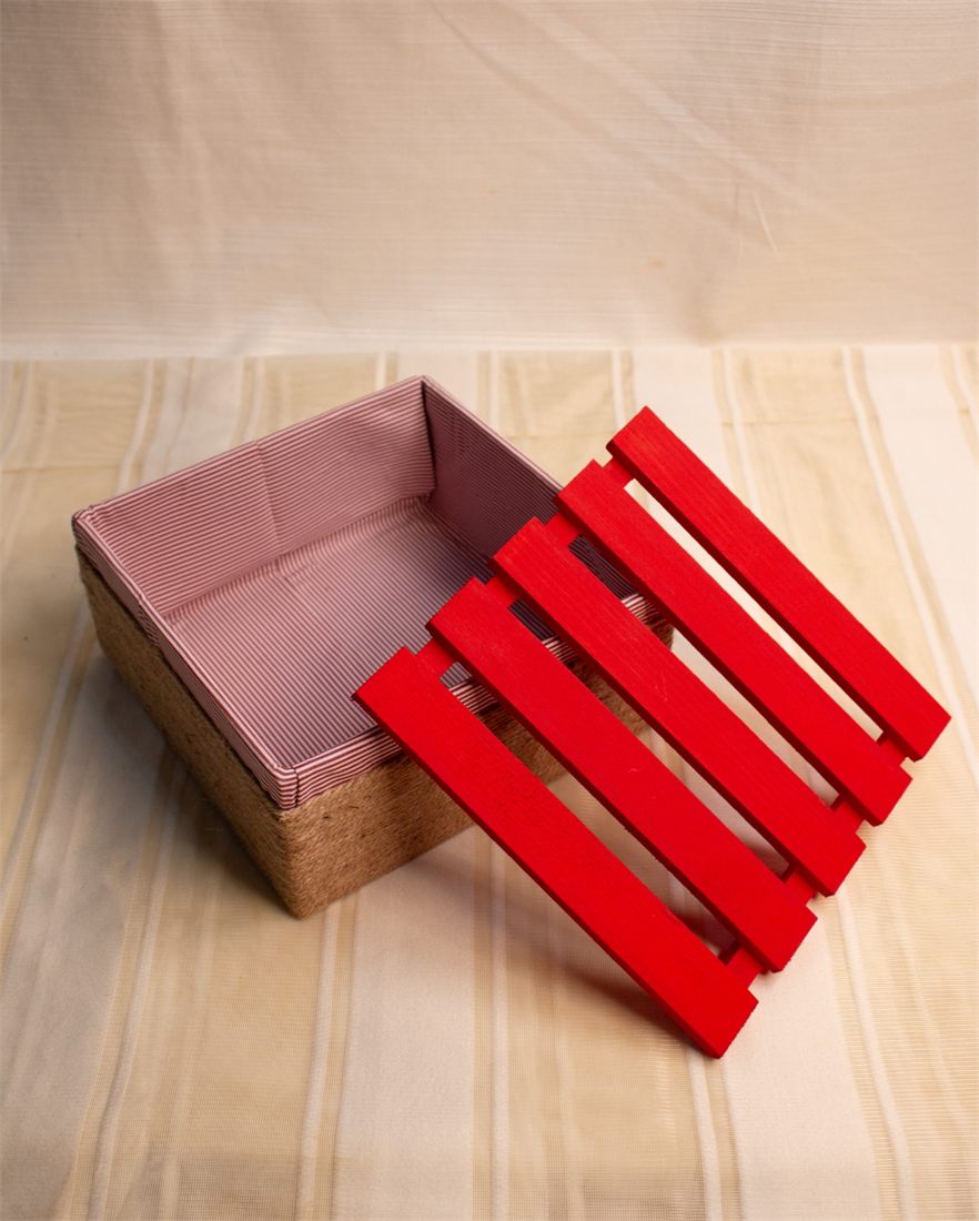 Red slatted-lid crate basket